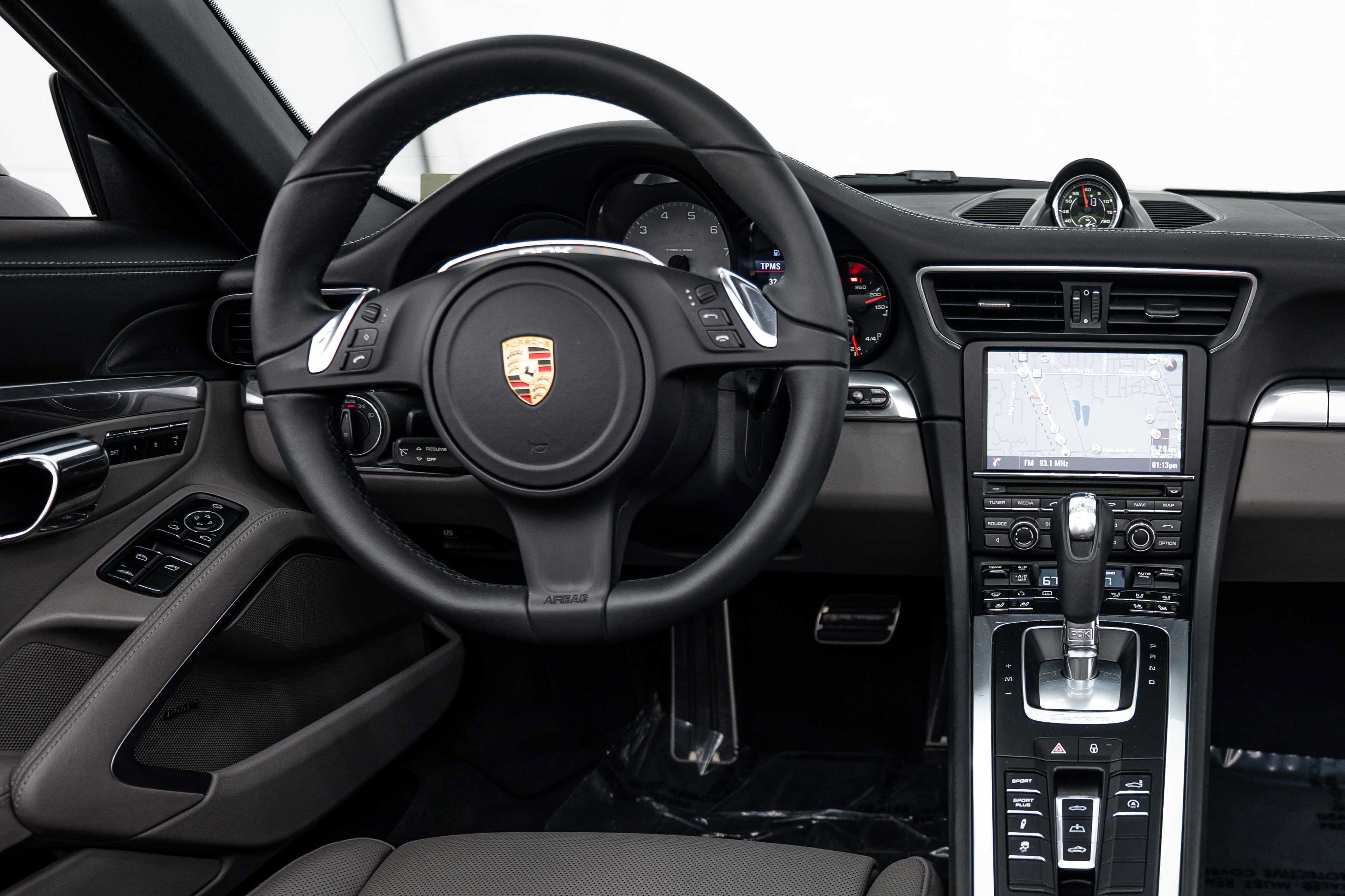 Used 2013 Porsche 911 Carrera 4S AWD/4WD image 12