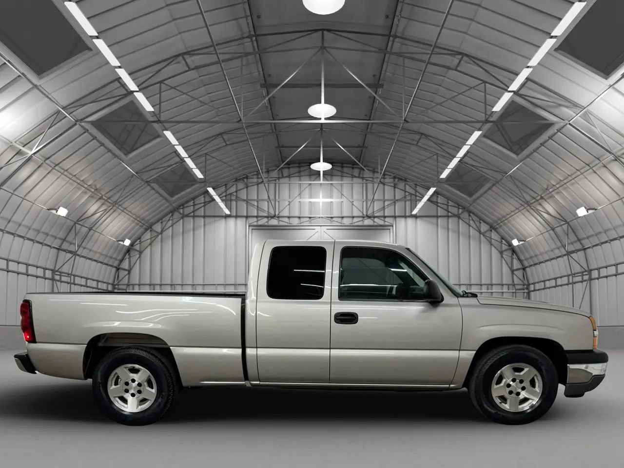 Used 2005 Chevrolet Silverado 1500 LS RWD image 7