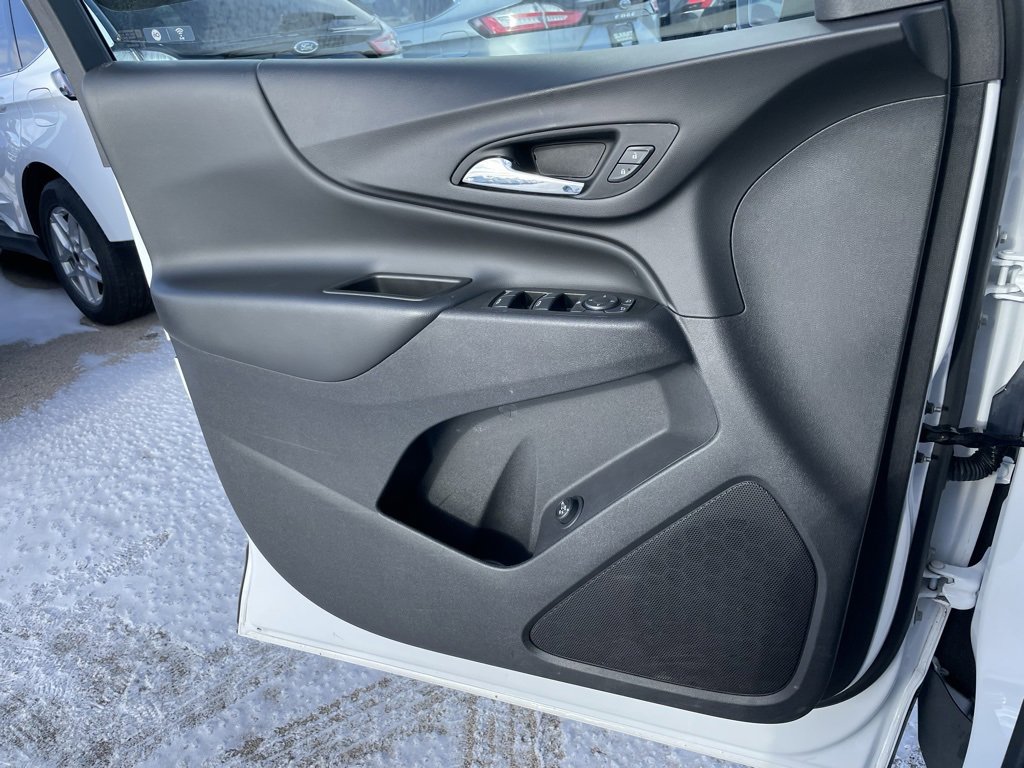 Used 2024 Chevrolet Equinox LT image 50