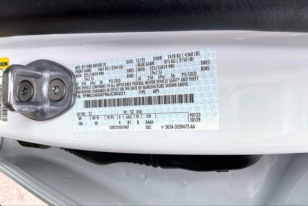 Used 2022 Ford Escape SE w/ SE Sport Appearance Package FWD image 43