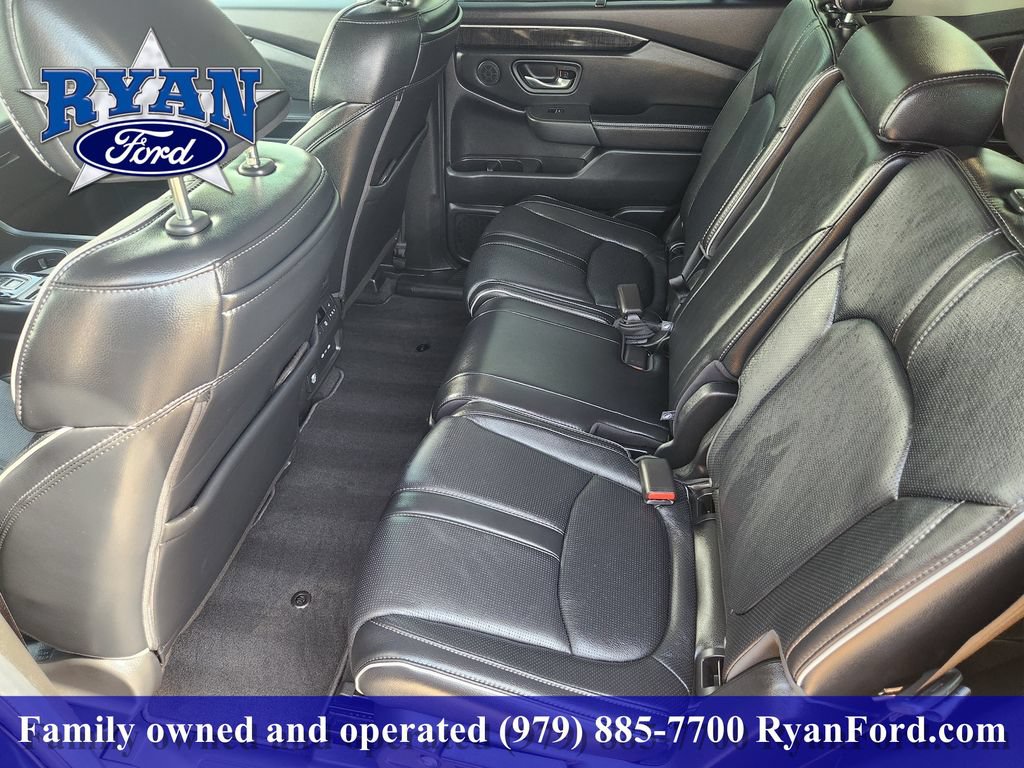 Used 2025 Honda Pilot Elite image 20