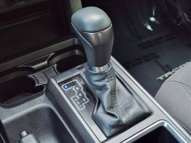 Used 2019 Toyota Tacoma TRD Off-Road AWD/4WD image 11