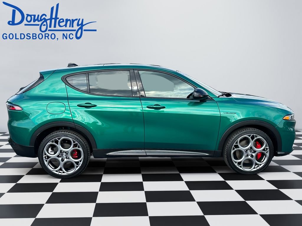 Used 2024 Alfa Romeo Tonale Veloce AWD/4WD image 6