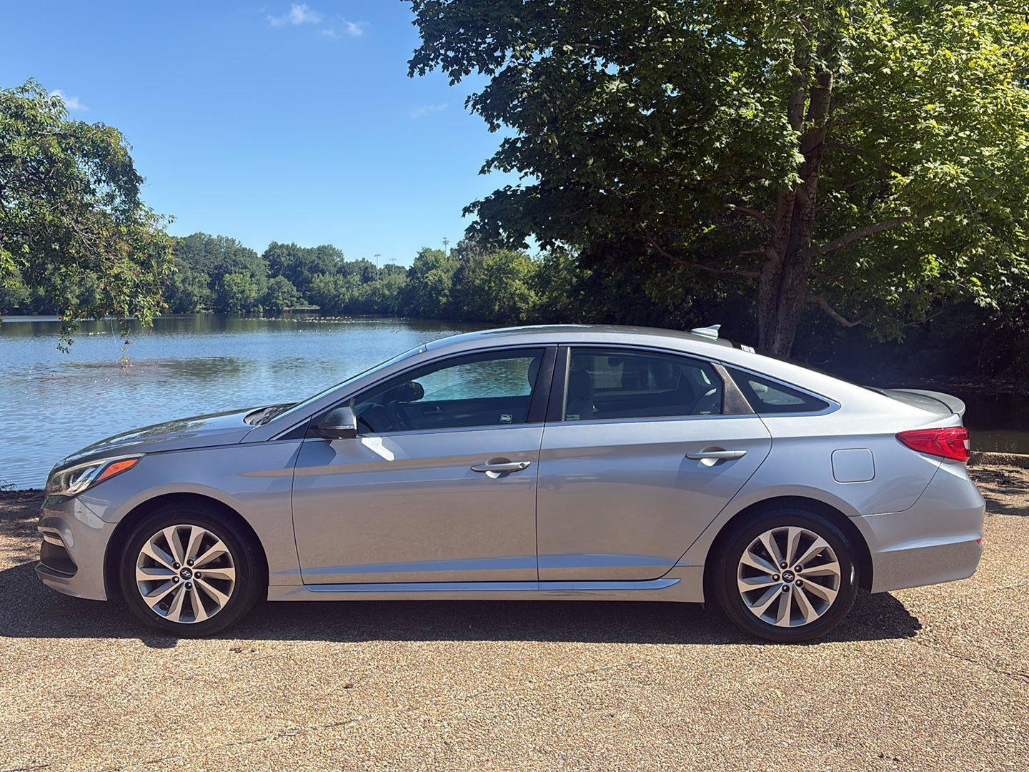 Used 2017 Hyundai Sonata Sport FWD image 10