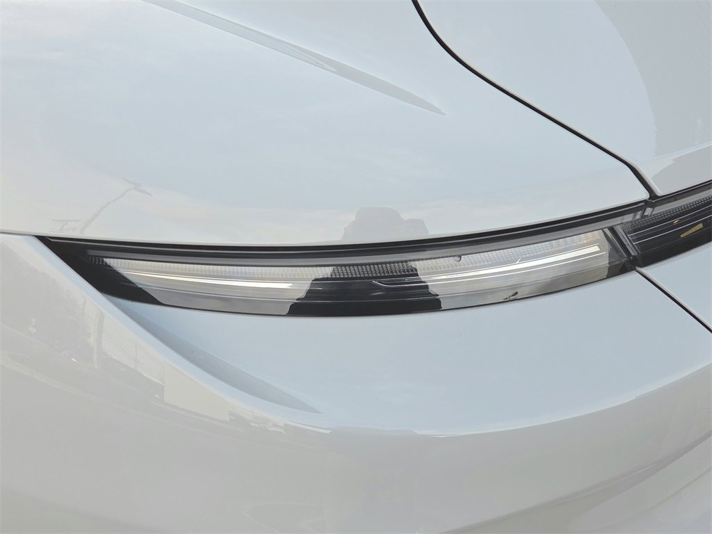 Used 2025 Porsche Taycan Turbo image 26