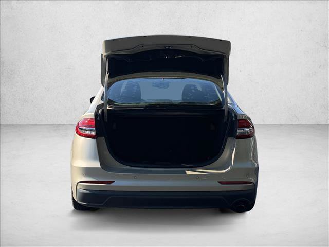 Used 2019 Ford Fusion SE FWD image 6