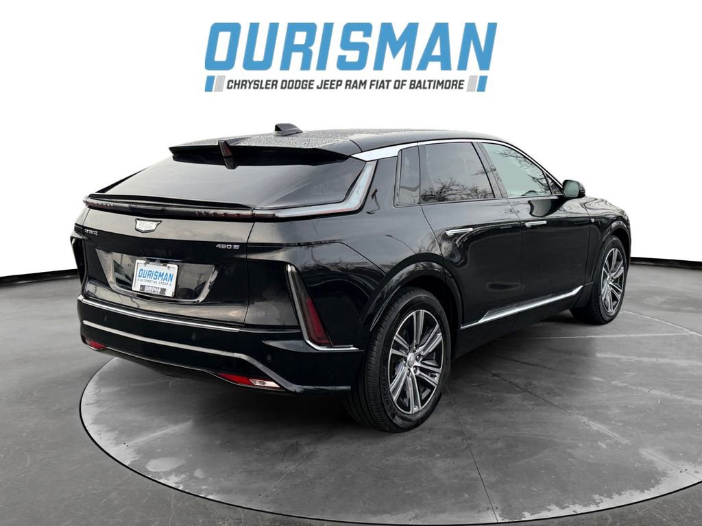 Used 2024 Cadillac Lyriq Luxury image 6