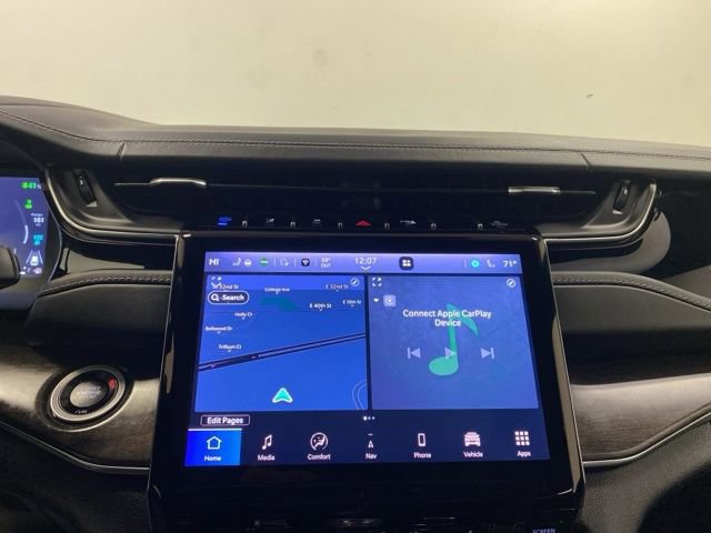 Used 2022 Jeep Grand Cherokee Overland w/ Luxury Tech Group IV image 13