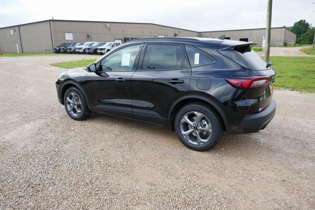 New 2025 Ford Escape ST-Line w/ Equipment Group 301A image 6