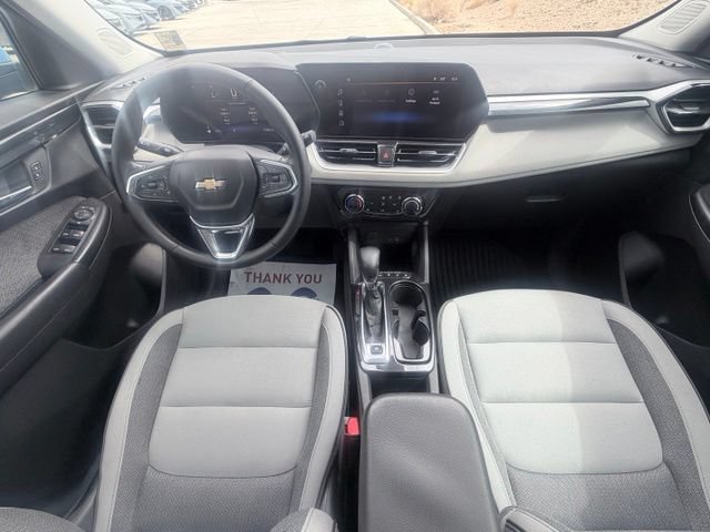 Used 2024 Chevrolet TrailBlazer LT w/ LT Cold Weather Package FWD image 26