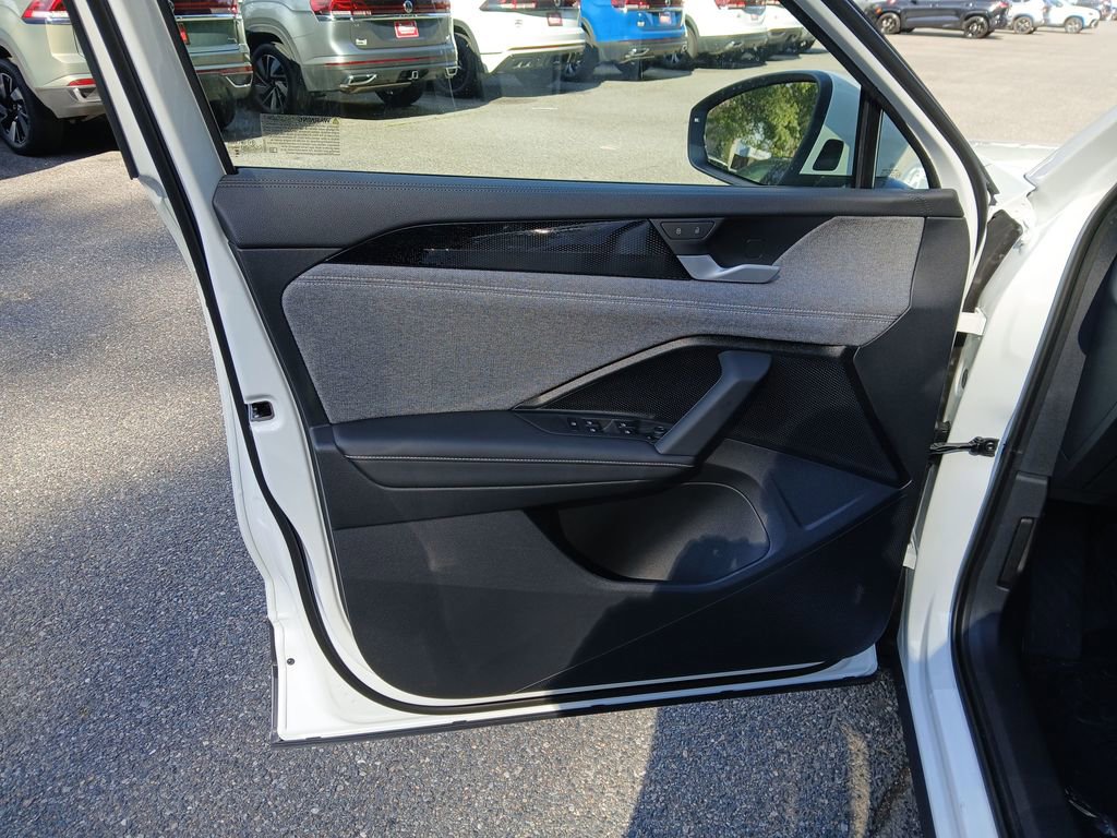 New 2025 Volkswagen Tiguan S image 10