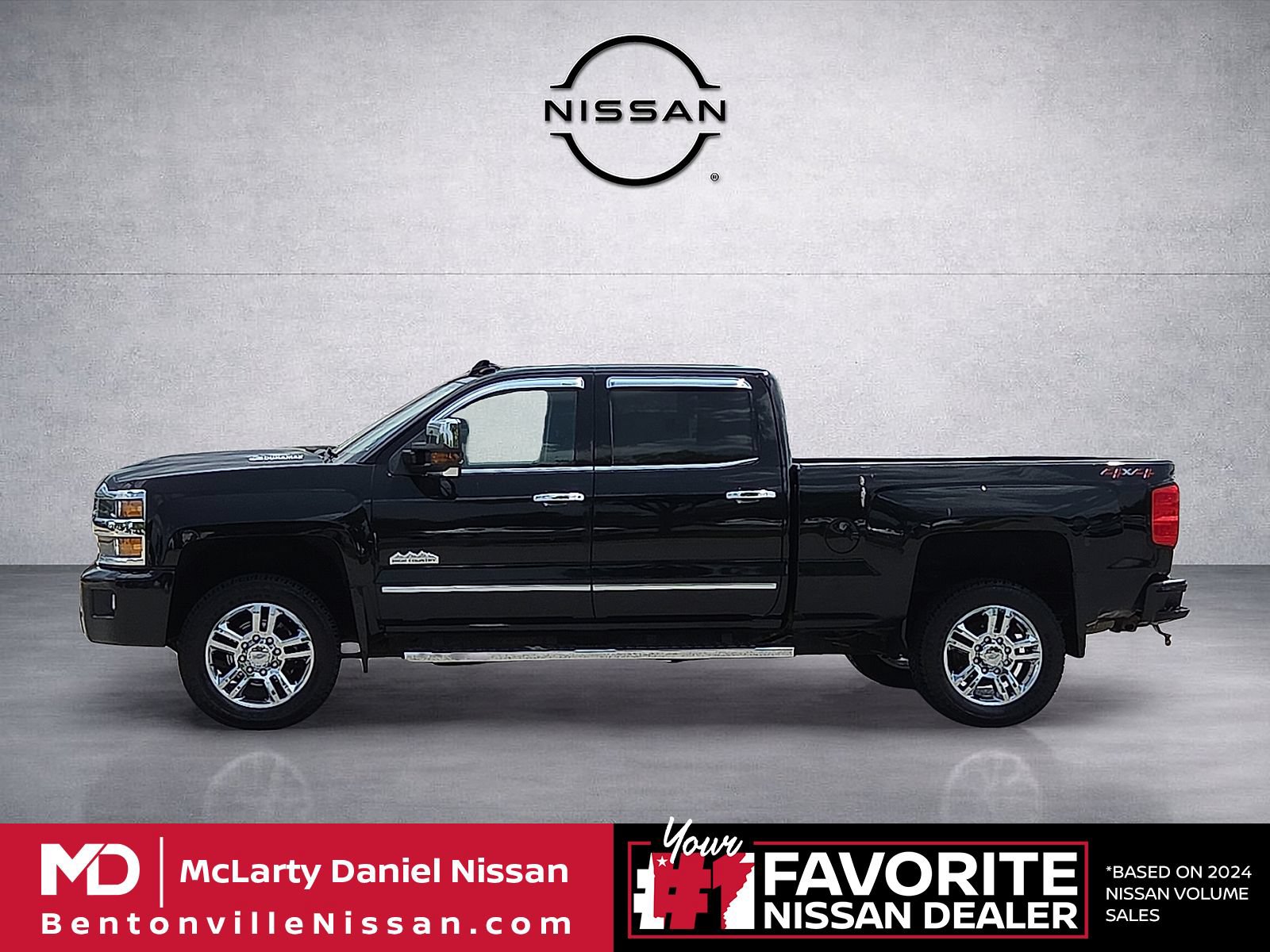 Used 2018 Chevrolet Silverado 2500 High Country w/ Duramax Plus Package AWD/4WD video 3
