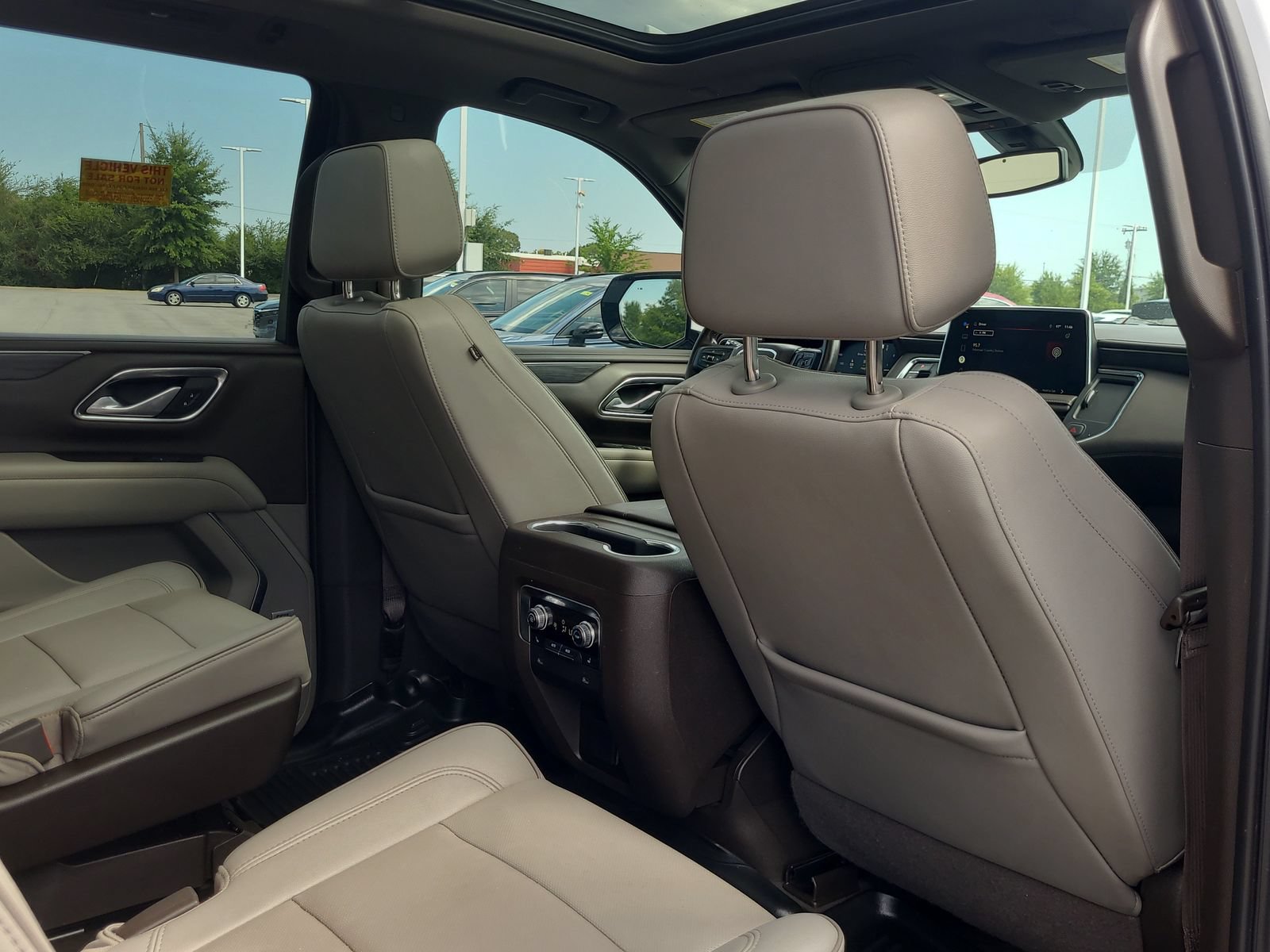 Used 2022 GMC Yukon SLT AWD/4WD image 20
