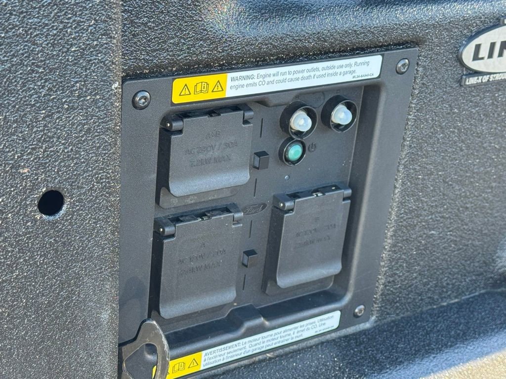 Used 2022 Ford F150 Lariat w/ Max Trailer Tow Package image 44