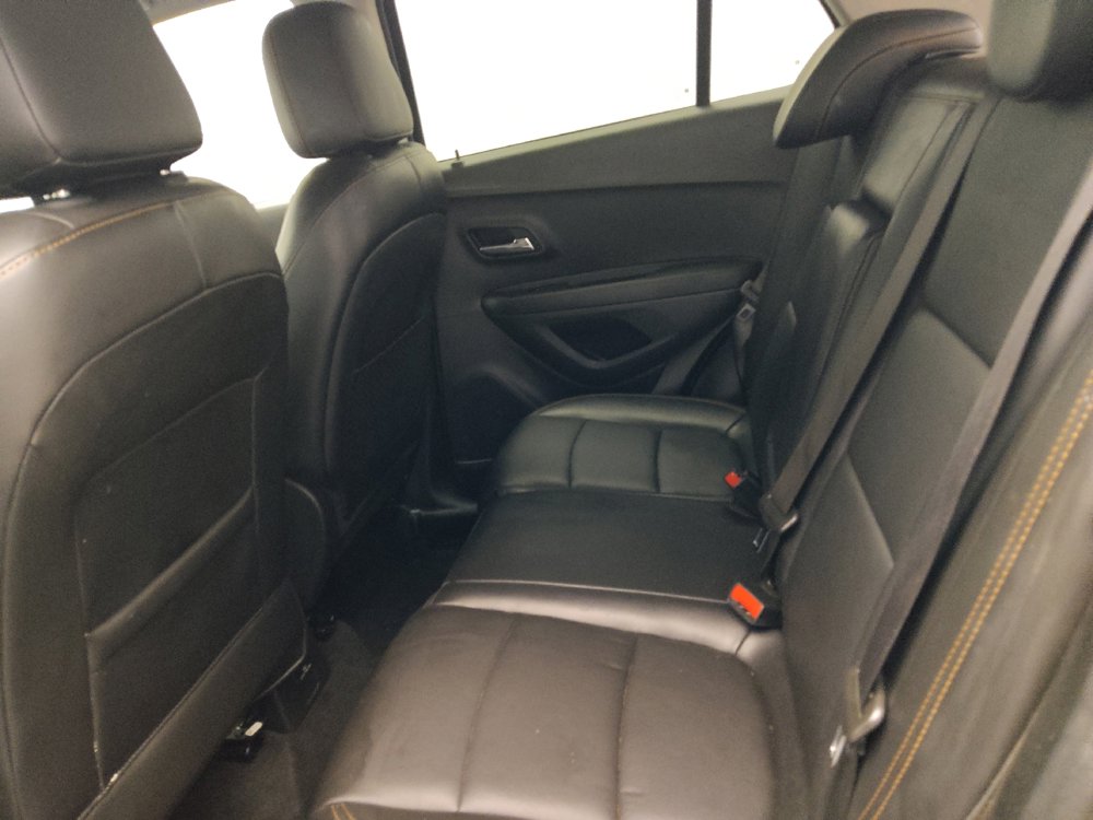 Used 2020 Chevrolet Trax Premier AWD/4WD image 18