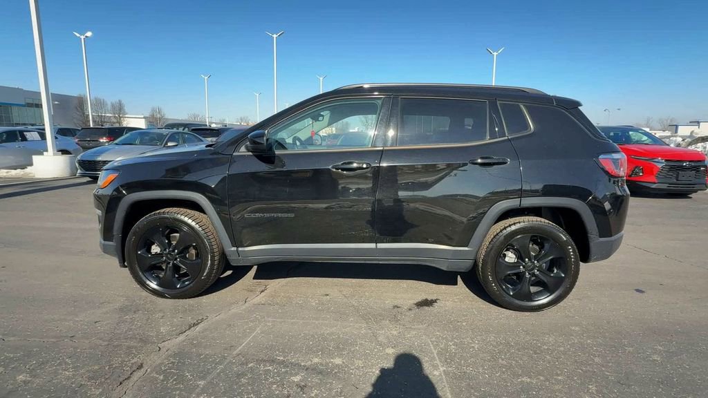 Used 2020 Jeep Compass Latitude image 5