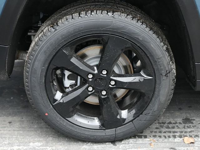 New 2026 Jeep Grand Cherokee L Limited w/ Limited Altitude Package image 40