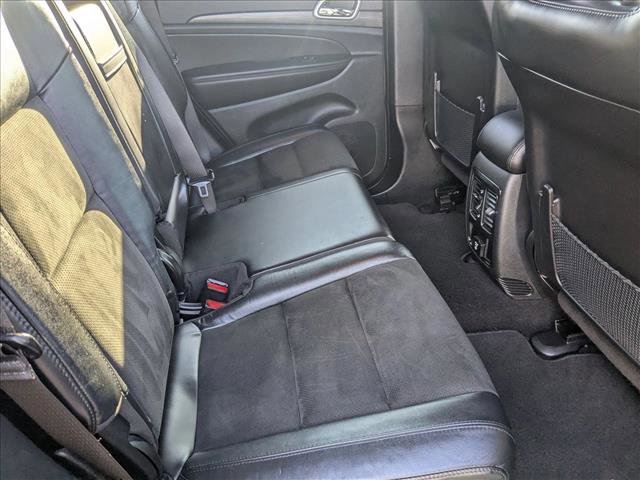 Used 2021 Jeep Grand Cherokee Laredo X image 21