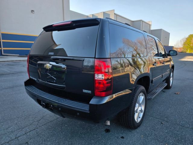 Used 2011 Chevrolet Suburban LT w/ Luxury Package image 5