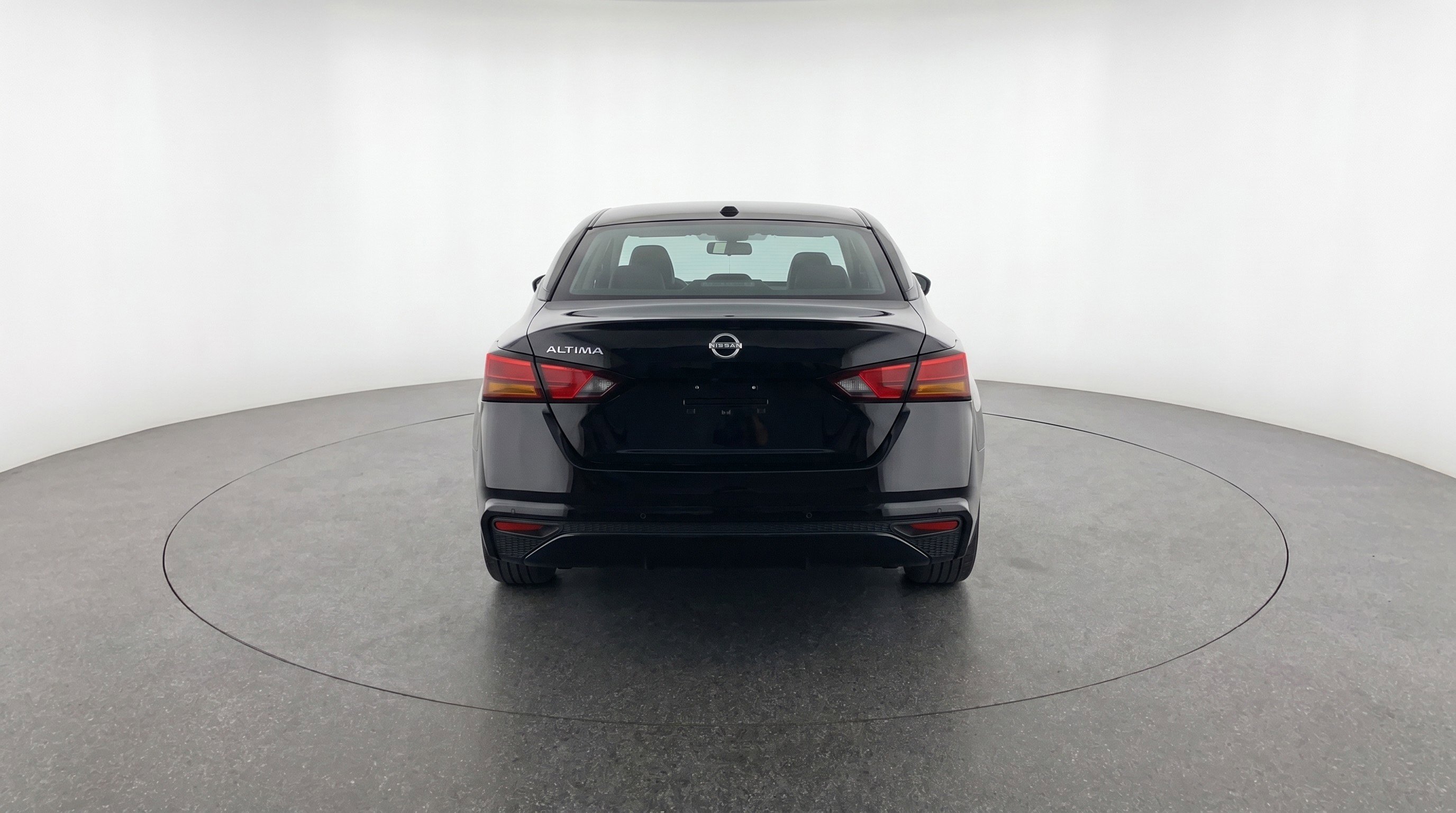 Used 2025 Nissan Altima 2.5 SV FWD image 7