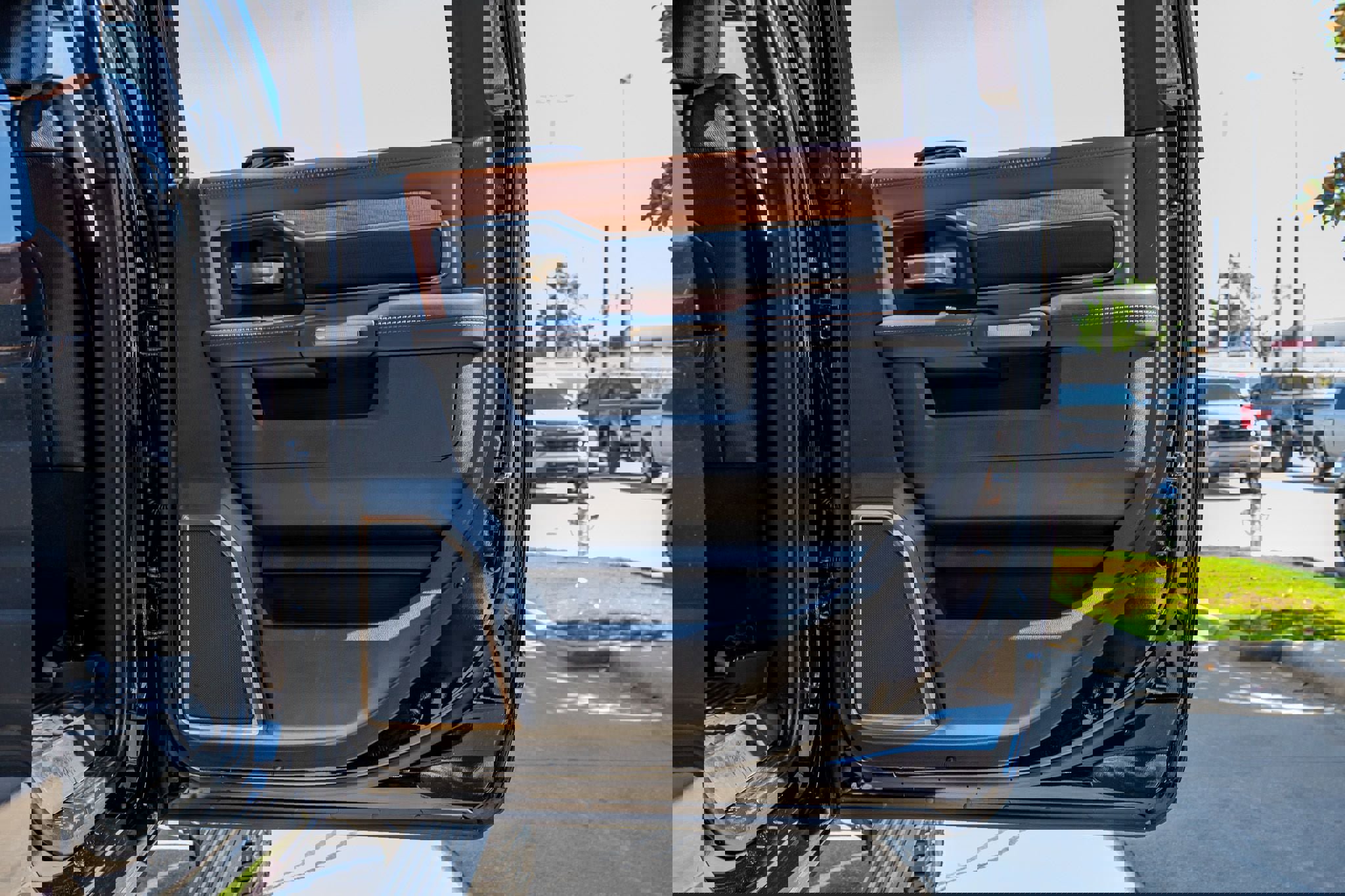 Used 2024 RAM 2500 Limited w/ Safety Group image 38