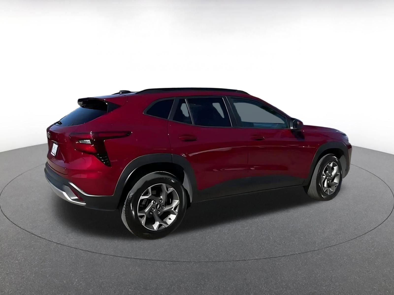 Used 2025 Chevrolet Trax LT image 15