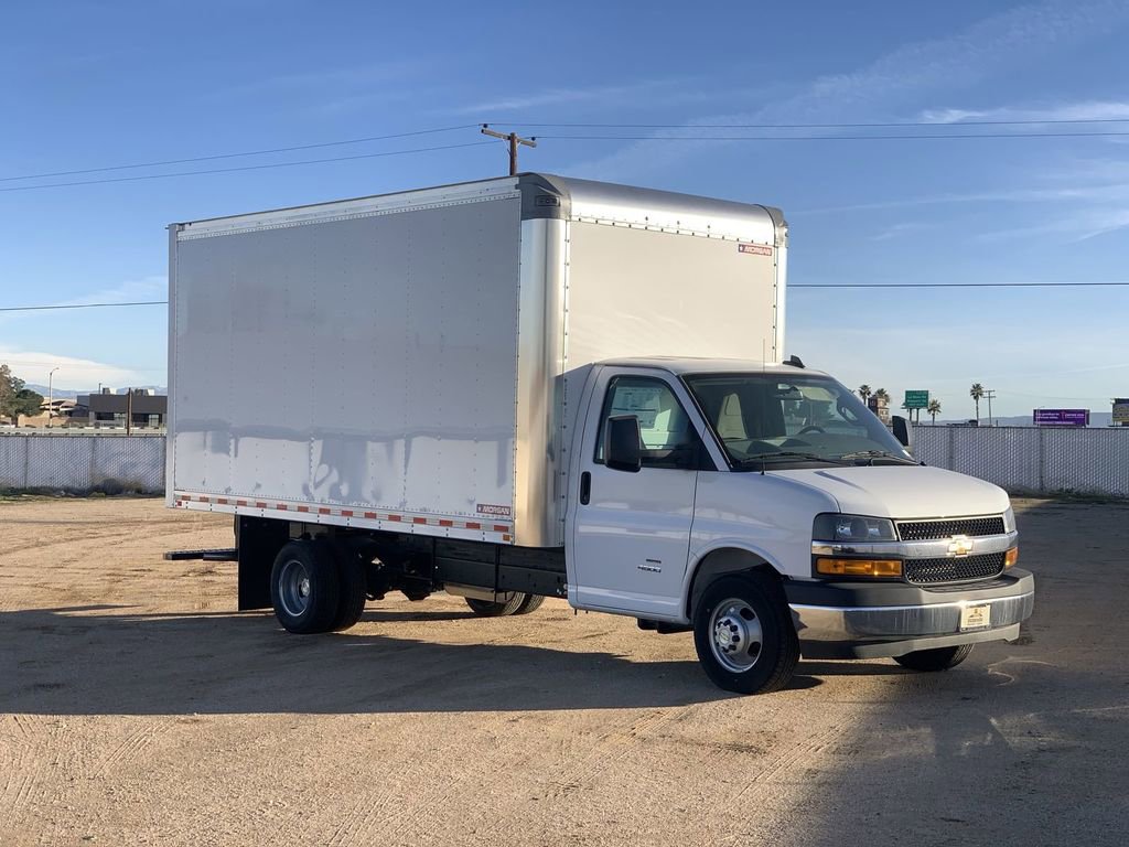 New 2025 Chevrolet Express 4500 w/ Power Convenience Package image 3