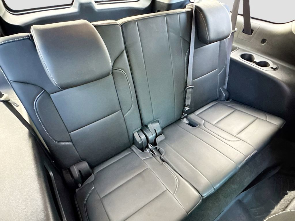 Used 2017 Chevrolet Suburban LT w/ LT Signature Package image 28