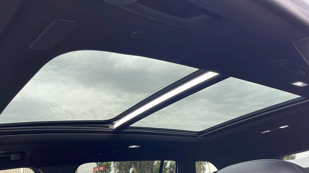 New 2026 Buick Enclave Avenir w/ Super Cruise Package image 10