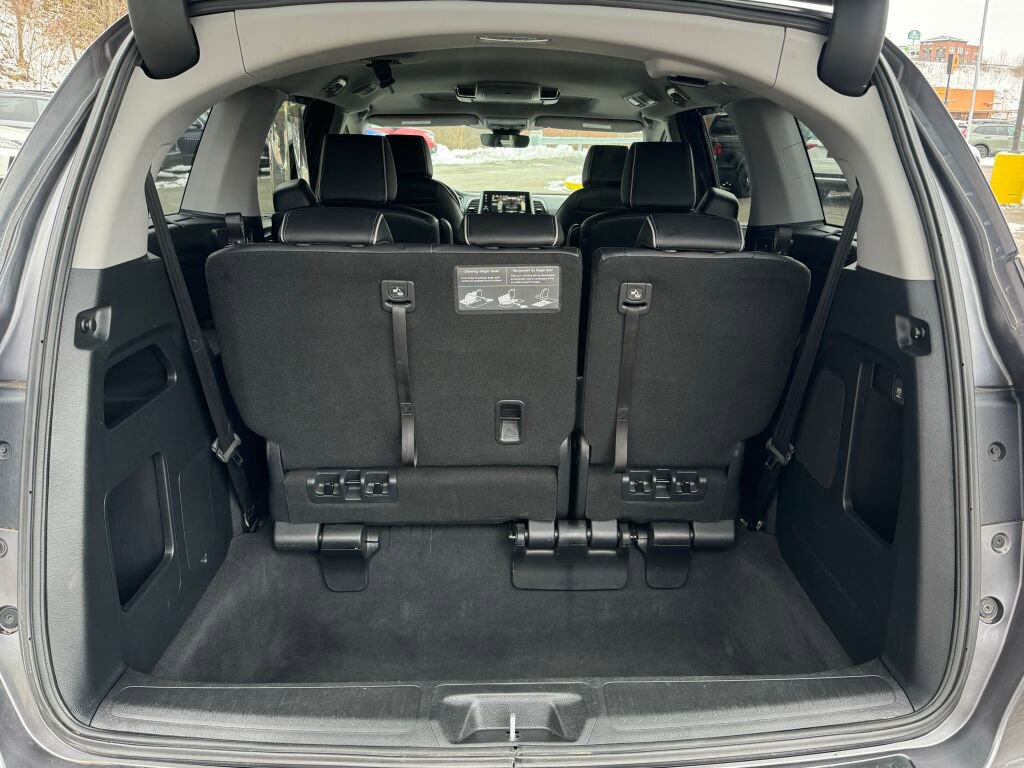 Used 2023 Honda Odyssey Elite image 19