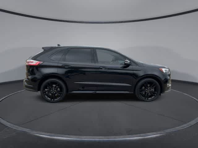 Used 2019 Ford Edge ST w/ Equipment Group 401A AWD/4WD image 9