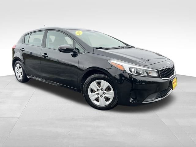 Used 2017 Kia Forte LX image 1