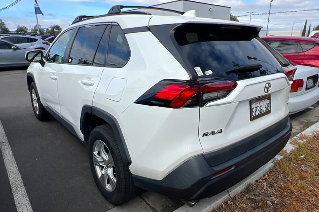 Used 2019 Toyota RAV4 XLE w/ Convenience Package FWD image 6