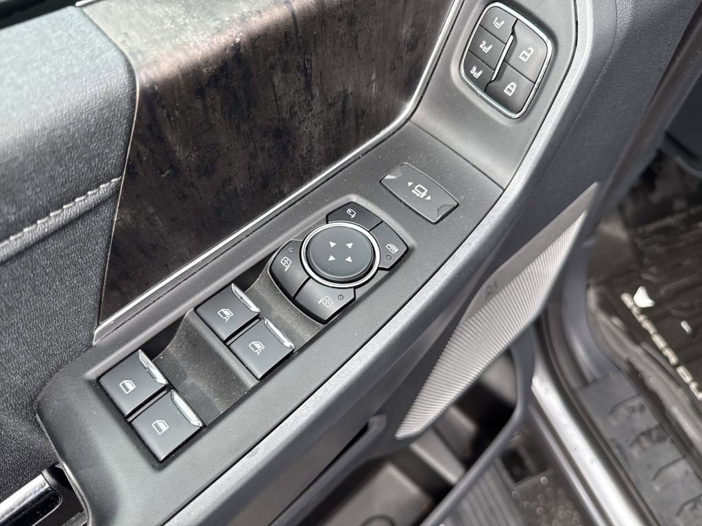 Used 2023 Ford F250 Lariat w/ Lariat Ultimate Package image 11