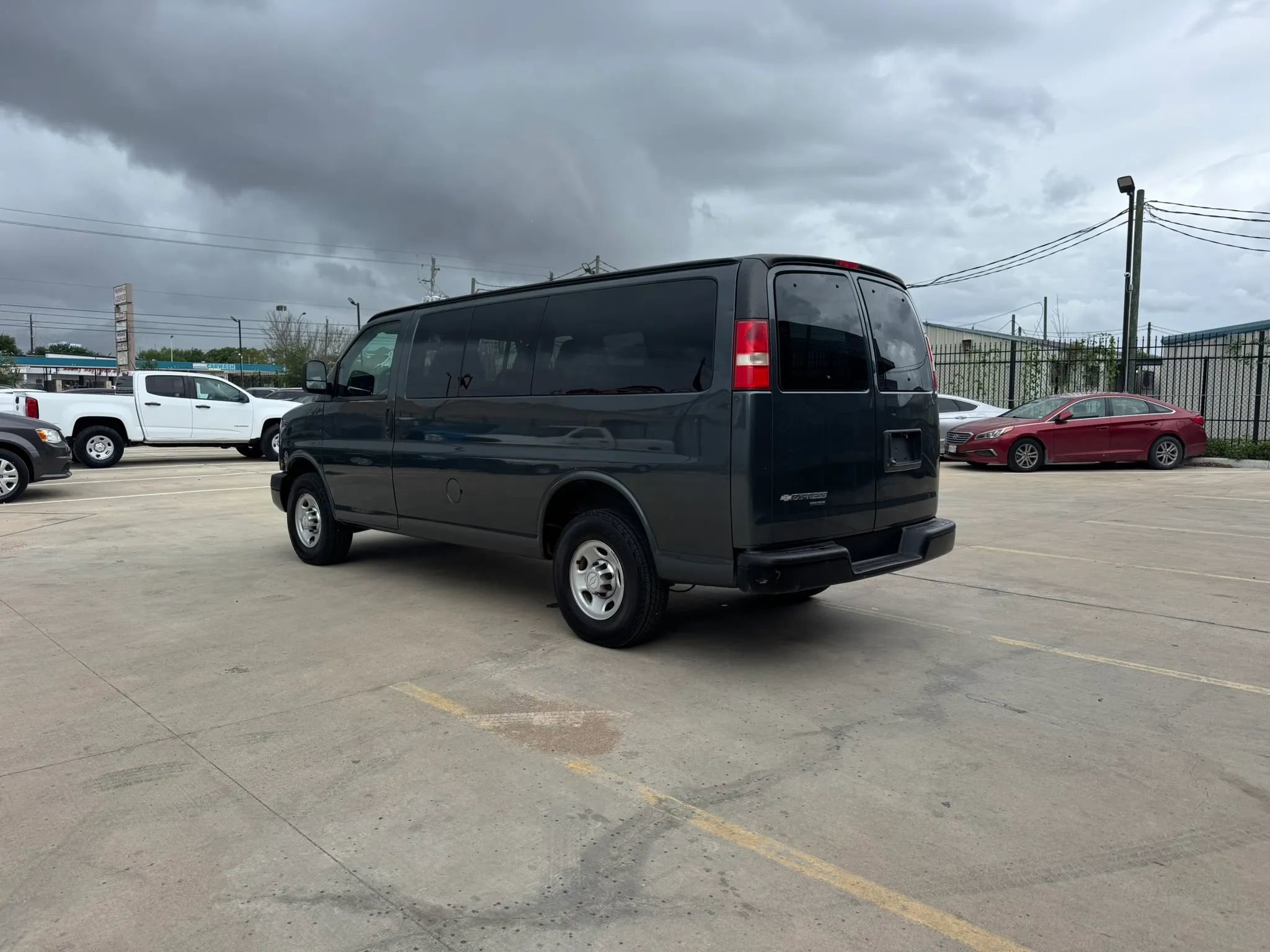 Used 2015 Chevrolet Express 2500 LS image 5