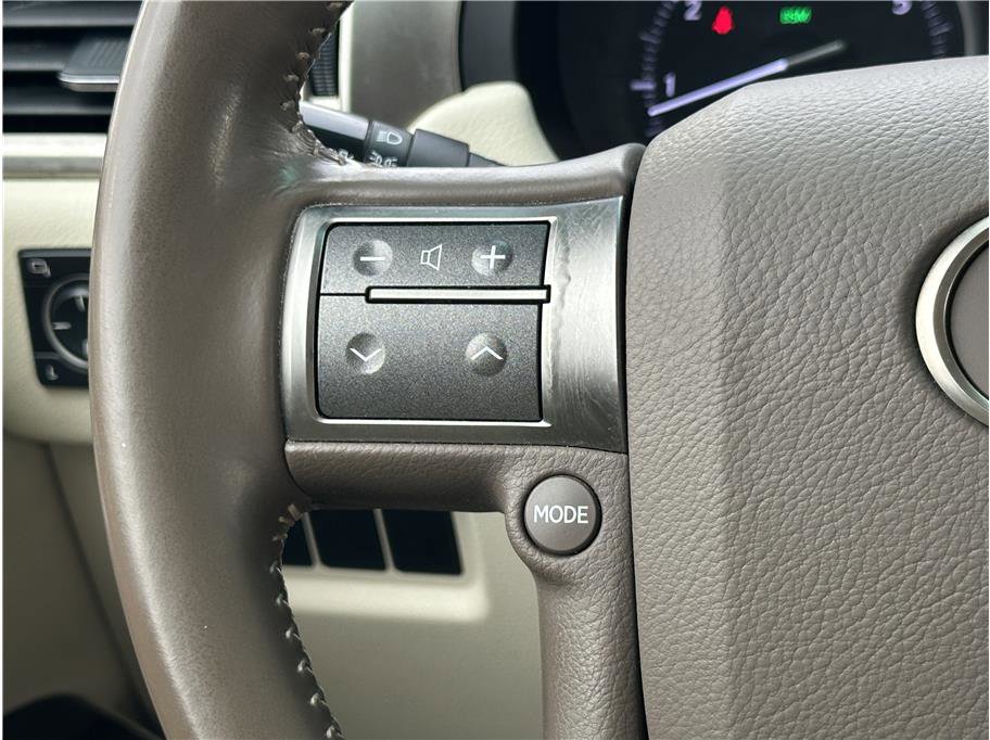 Used 2017 Lexus GX 460 AWD/4WD image 23