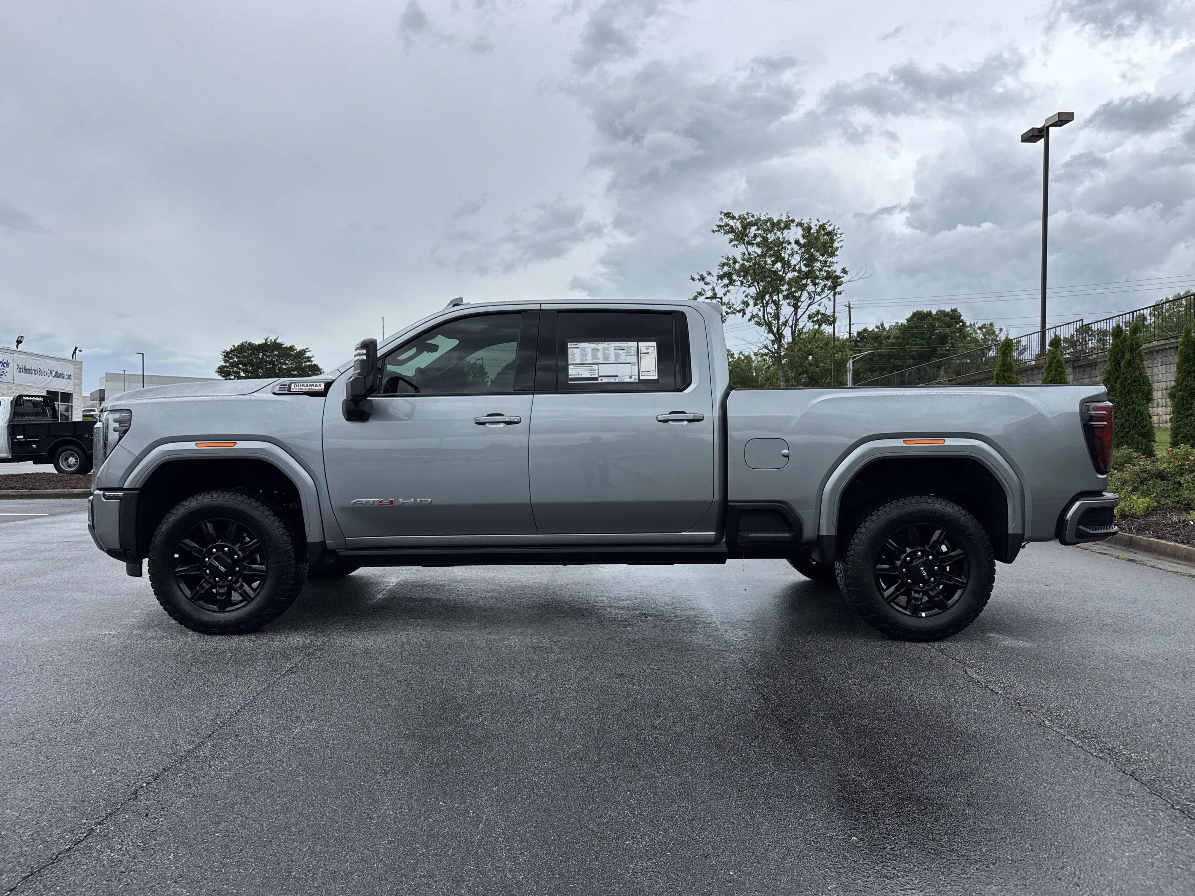 New 2026 GMC Sierra 2500 AT4 w/ AT4 Premium Plus Package AWD/4WD image 7