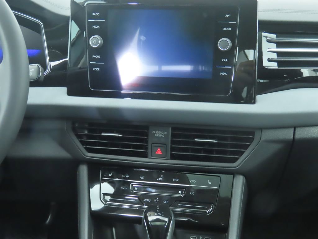 New 2026 Volkswagen Jetta SE image 14