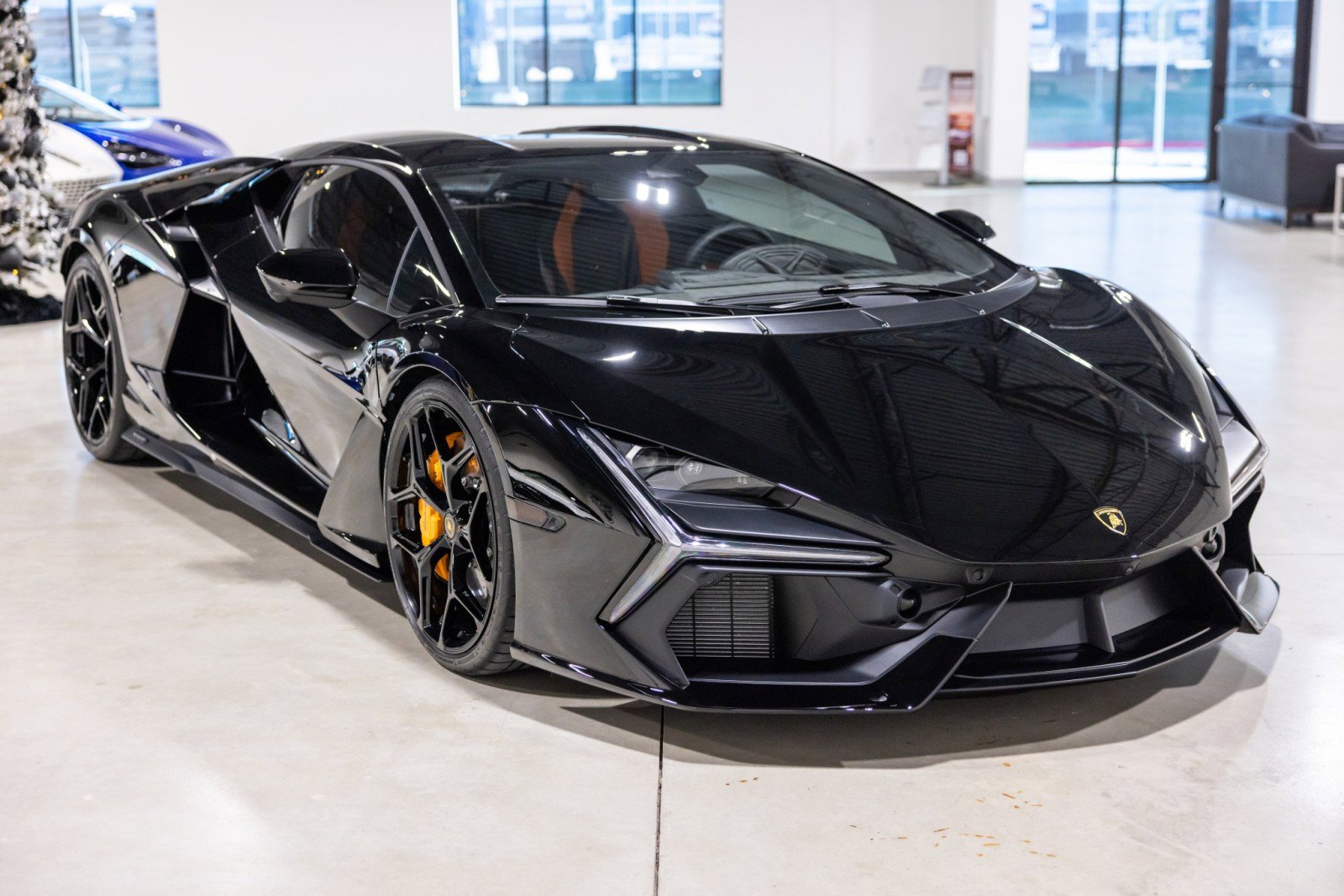 Used 2025 Lamborghini Revuelto image 10