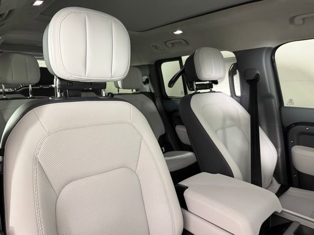New 2026 Land Rover Defender 130 V8 image 34