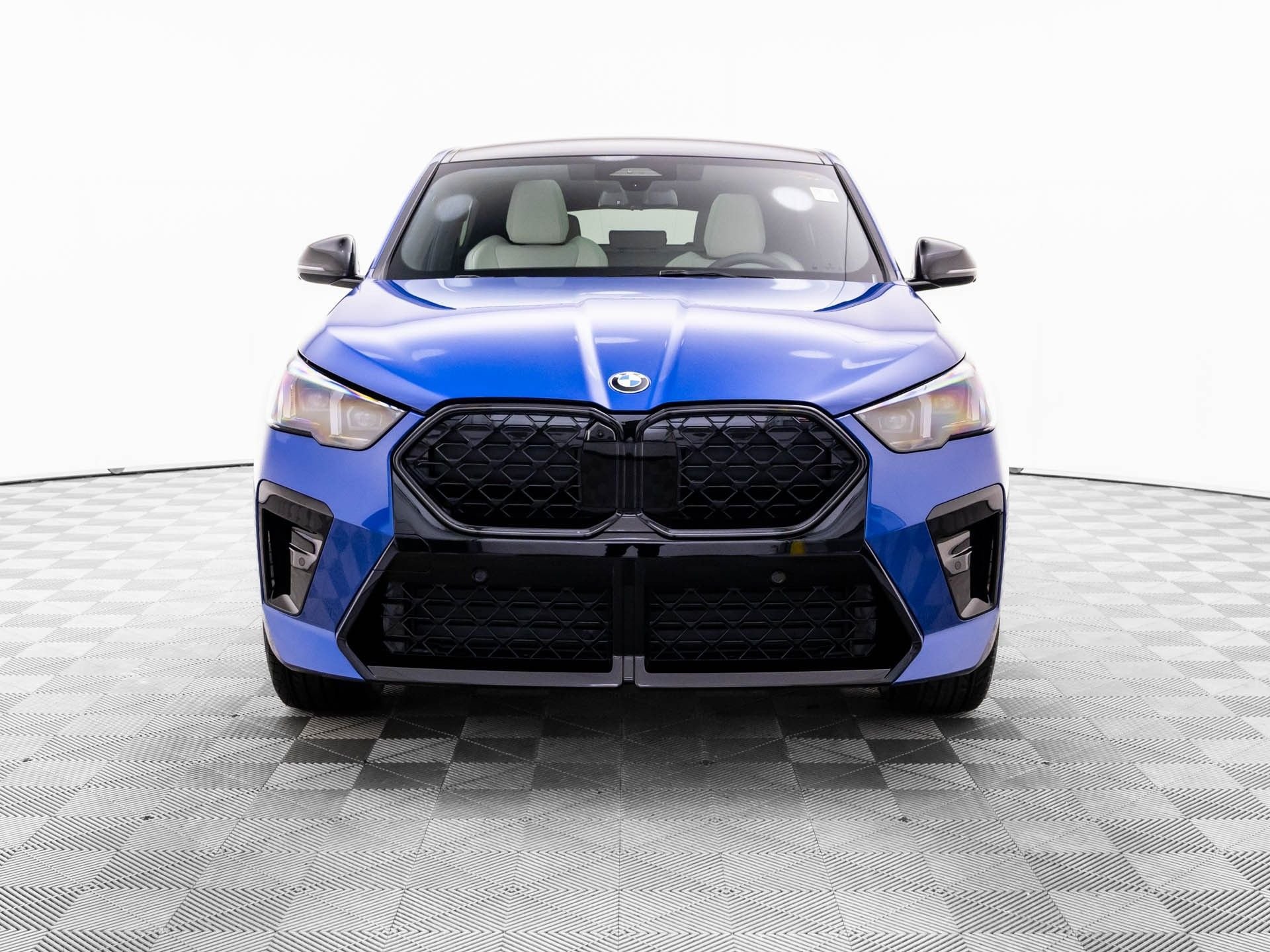 New 2026 BMW X2 xDrive28i w/ Technology Package AWD/4WD image 10