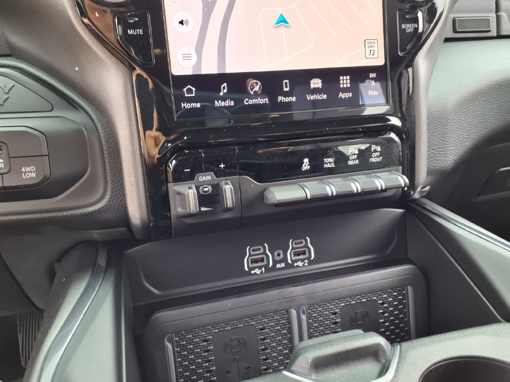 New 2027 RAM 2500 Laramie w/ Night Edition AWD/4WD image 9