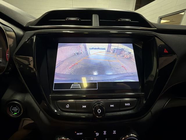 Used 2021 Chevrolet TrailBlazer RS w/ Sun and Liftgate Package AWD/4WD image 17