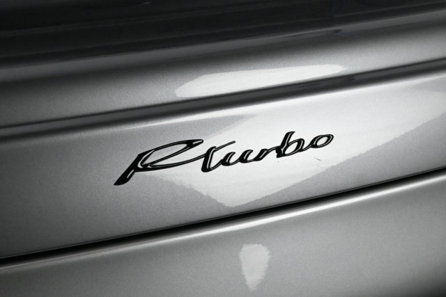 Used 2002 Porsche 911 Turbo AWD/4WD image 13
