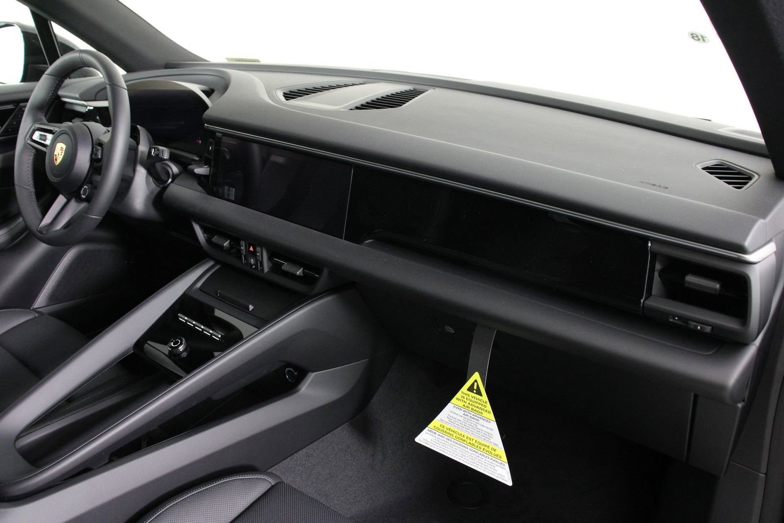 New 2026 Porsche Macan Electric RWD image 14