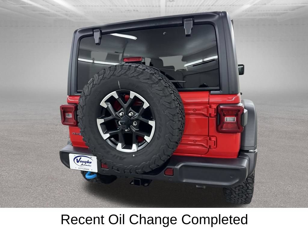 Used 2025 Jeep Wrangler Unlimited Rubicon 4xe w/ Safety Group AWD/4WD image 12