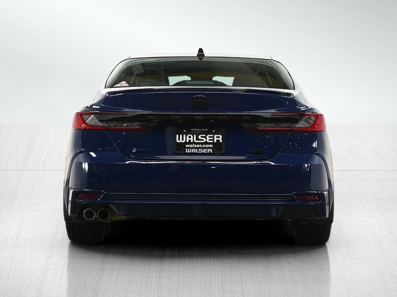 Used 2025 Toyota Camry XSE FWD image 4