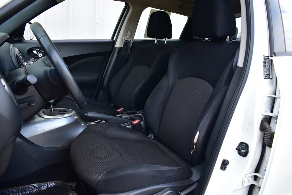 Used 2014 Nissan Juke S FWD image 15