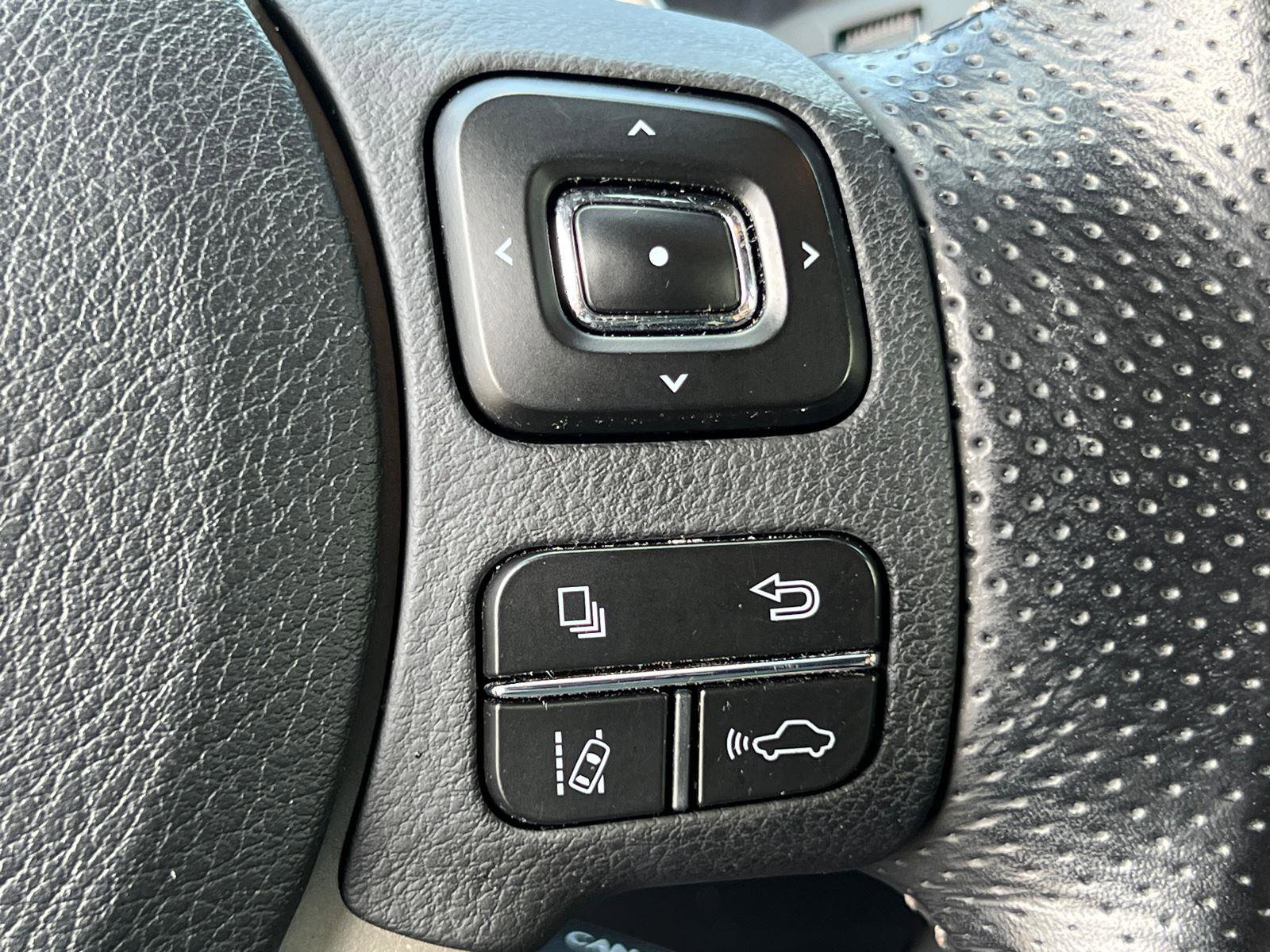 Used 2017 Lexus IS 350 F Sport w/ F Sport Package image 26