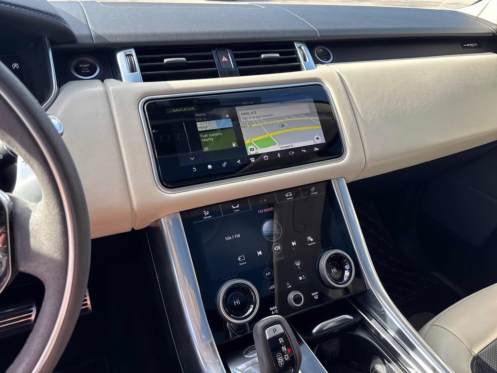 Used 2019 Land Rover Range Rover Sport HST image 10